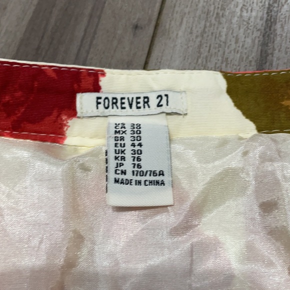 Forever 21 Floral Mini Skirt sz. L - Picture 3 of 3